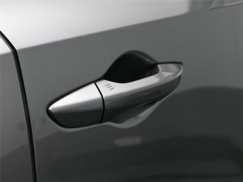 Used 2022 Acura MDX A-Spec image 13