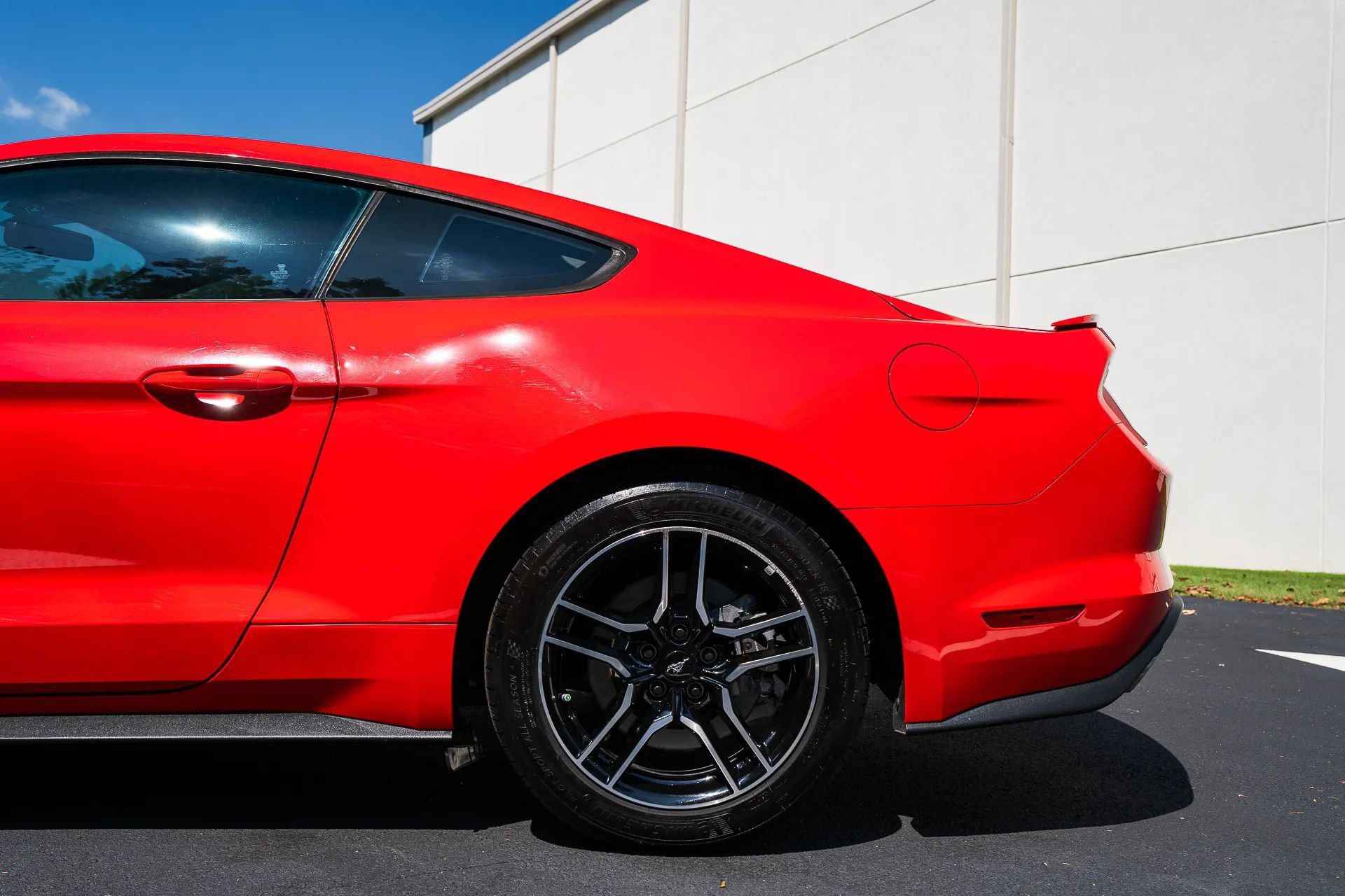 Used 2019 Ford Mustang GT w/ Equipment Group 301A RWD image 5