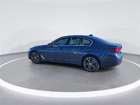 Used 2022 BMW 540i w/ Premium Package image 5
