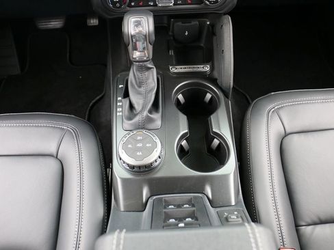New 2026 Ford Bronco Outer Banks w/ Sasquatch Package AWD/4WD image 28