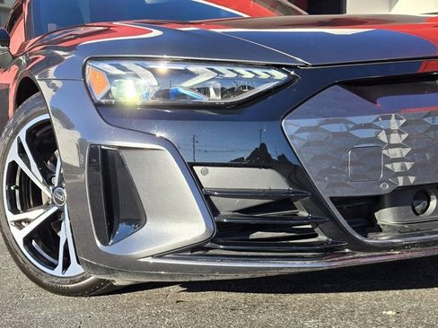 Used 2023 Audi e-tron GT Premium Plus image 11
