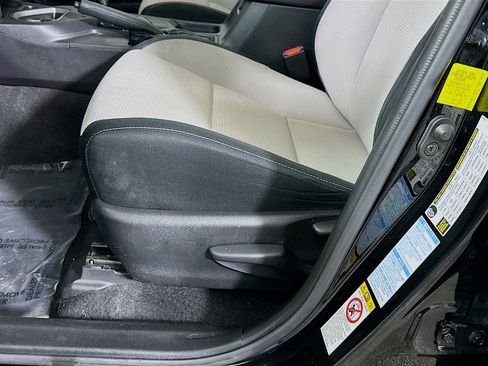 Certified 2017 Toyota RAV4 XLE image 25