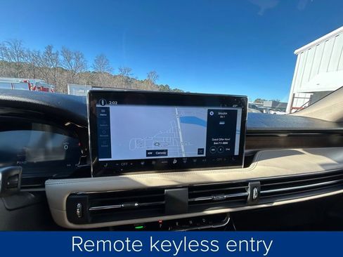 Used 2025 Lincoln Corsair Reserve w/ Equipment Group 202A image 36