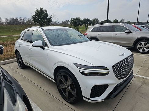 Used 2022 Genesis GV70 3.5T Sport w/ Sport Prestige Package image 3