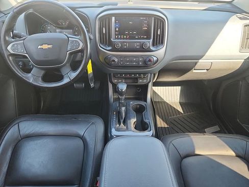 Used 2022 Chevrolet Colorado Z71 w/ Z71 Midnight Edition AWD/4WD image 8