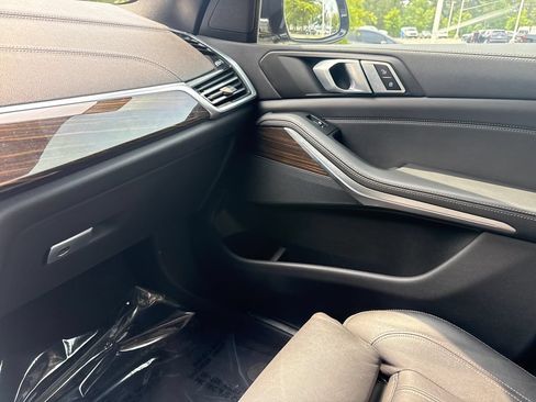 Used 2019 BMW X5 xDrive40i w/ Premium Package 2 AWD/4WD image 17