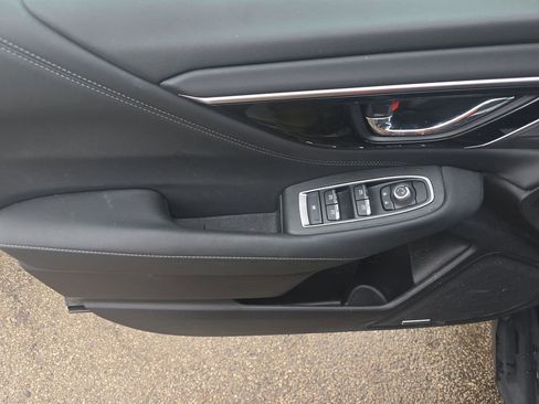 Used 2023 Subaru Outback Limited image 19