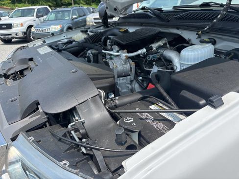 Used 2005 Chevrolet Silverado 2500 LT w/ Heavy-Duty Power Package image 40