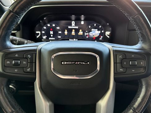 Used 2022 GMC Yukon XL Denali AWD/4WD image 27