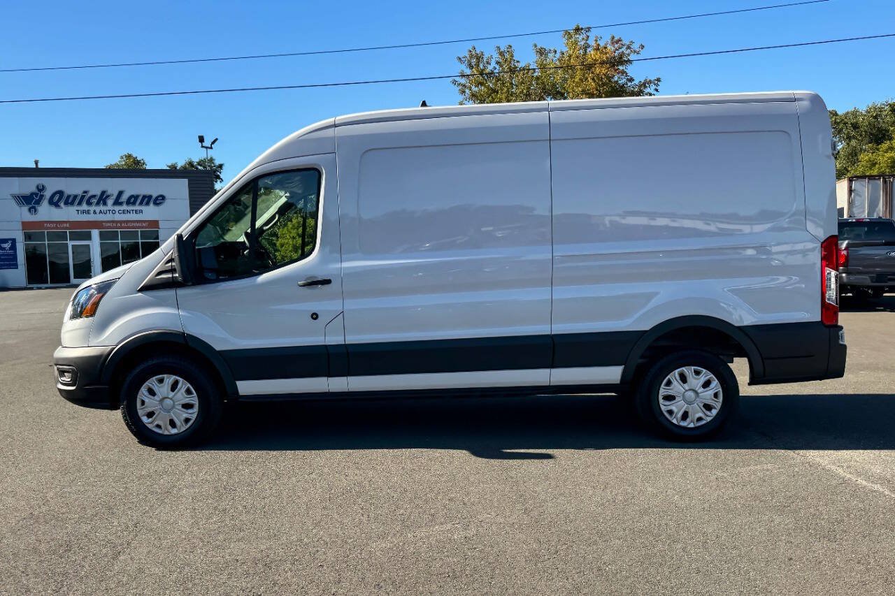 Used 2023 Ford E-Transit Medium Roof RWD image 6