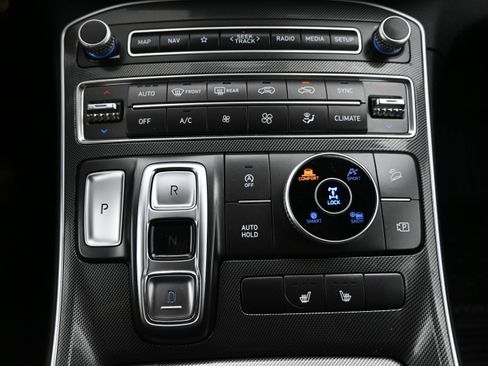 Used 2023 Hyundai Santa Fe SEL AWD/4WD image 17