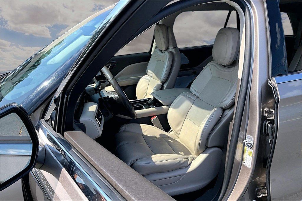 Used 2020 Lincoln Aviator Reserve w/ Equipment Group 202A AWD/4WD image 20
