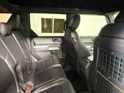 Used 2021 Ford Bronco Badlands image 48