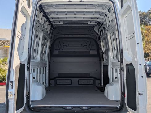 New 2026 Mercedes-Benz Sprinter 144 Cargo image 10