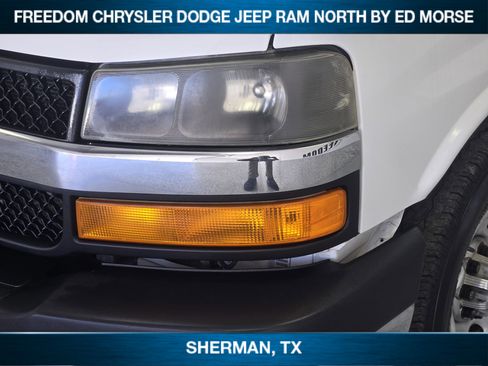 Used 2014 Chevrolet Express 2500 LT w/ LT Preferred Equipment Group image 5