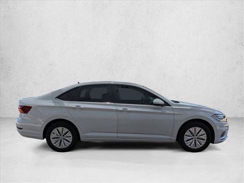 Used 2019 Volkswagen Jetta FWD image 4