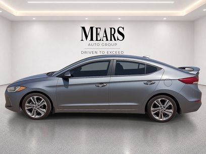 Used 2017 Hyundai Elantra Limited w/ Limited Tech Package 08