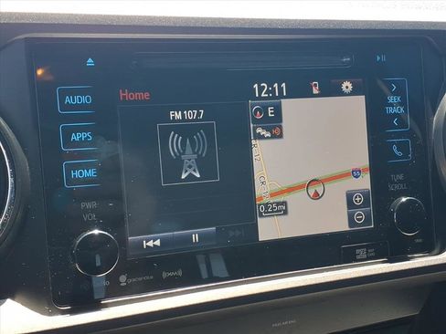 Used 2019 Toyota Tacoma TRD Sport AWD/4WD image 5