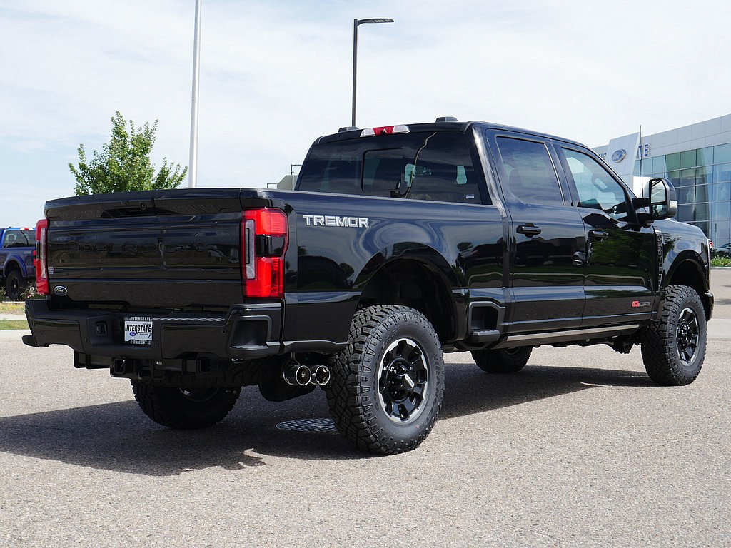 New 2026 Ford F250 Platinum AWD/4WD image 5