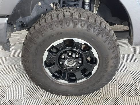 Used 2022 Ford F250 Platinum w/ Tremor Off-Road Package AWD/4WD image 8