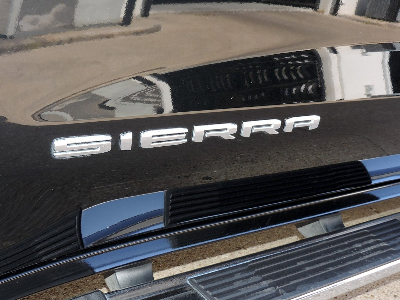 Certified 2023 GMC Sierra 1500 SLT AWD/4WD image 16