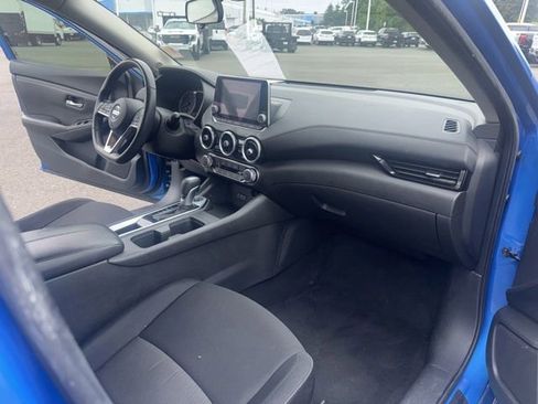 Used 2022 Nissan Sentra SV FWD image 13
