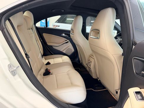 Used 2018 Mercedes-Benz CLA 250 image 29