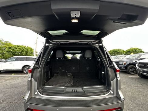 Certified 2023 Lincoln Navigator Reserve AWD/4WD image 42