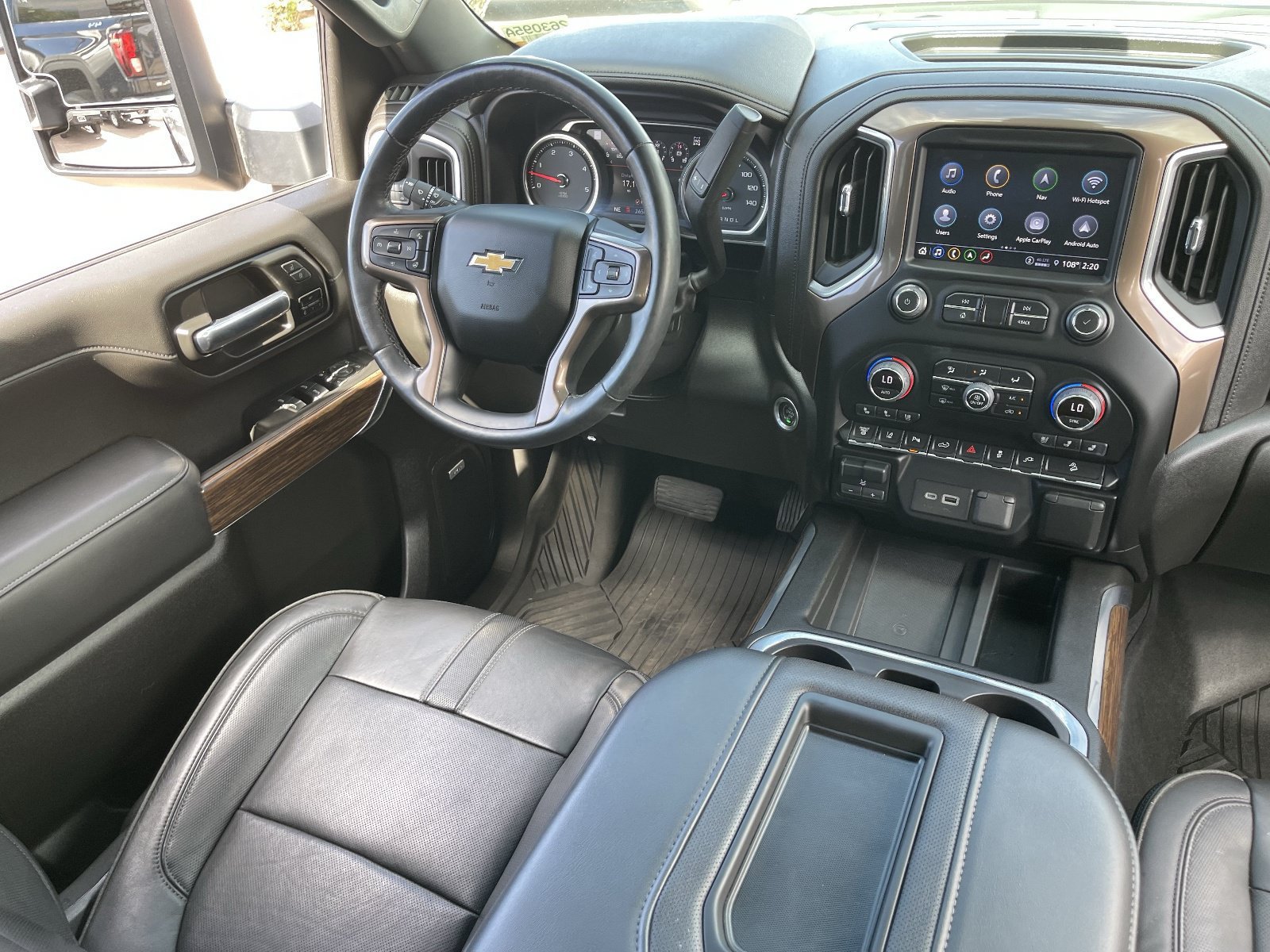 Used 2022 Chevrolet Silverado 2500 High Country w/ Z71 Off-Road Package AWD/4WD image 15