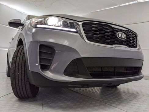 Used 2020 Kia Sorento FWD V6 image 24