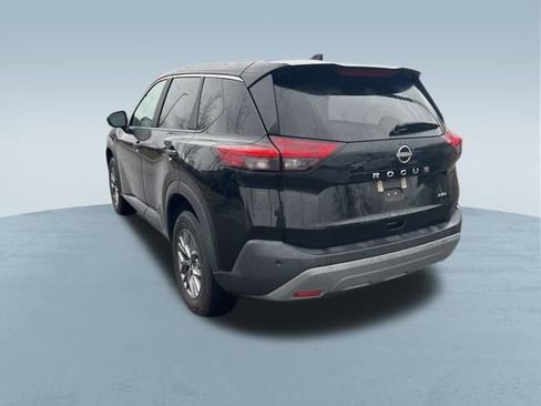 Used 2023 Nissan Rogue S image 6