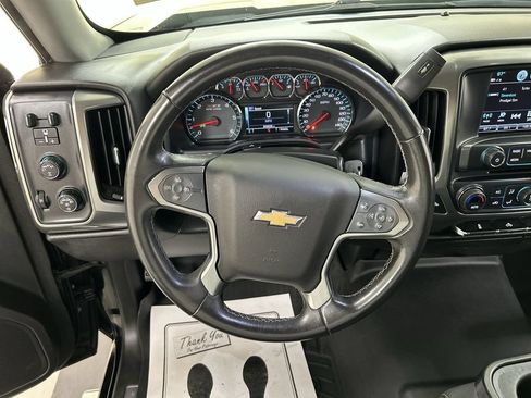 Used 2018 Chevrolet Silverado 1500 LT w/ All Star Edition AWD/4WD image 4