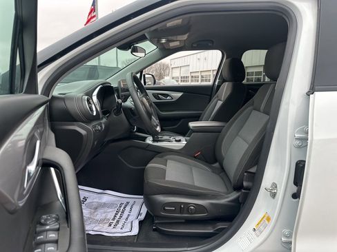Used 2023 Chevrolet Blazer LT image 6