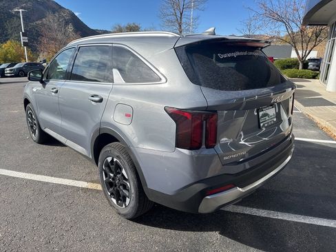 New 2025 Kia Sorento S image 31