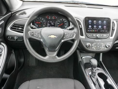 Used 2023 Chevrolet Malibu LT FWD image 10