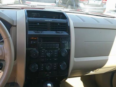 Used 2011 Ford Escape Limited AWD/4WD image 7