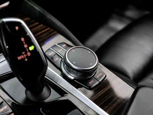 Used 2018 BMW 540i RWD image 36