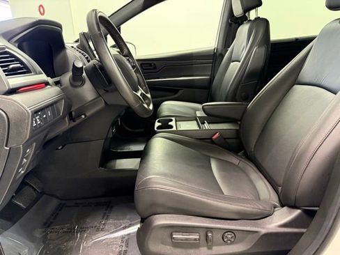 Used 2025 Honda Odyssey Sport-L image 13