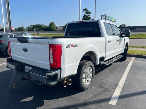Used 2024 Ford F250 XLT AWD/4WD image 4