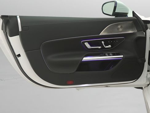 Certified 2023 Mercedes-Benz SL 55 AMG 4MATIC image 17