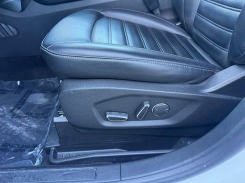 Used 2019 Ford Edge SEL w/ Equipment Group 201A image 5