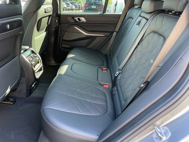 Used 2026 BMW X5 xDrive40i w/ Premium Package AWD/4WD image 7
