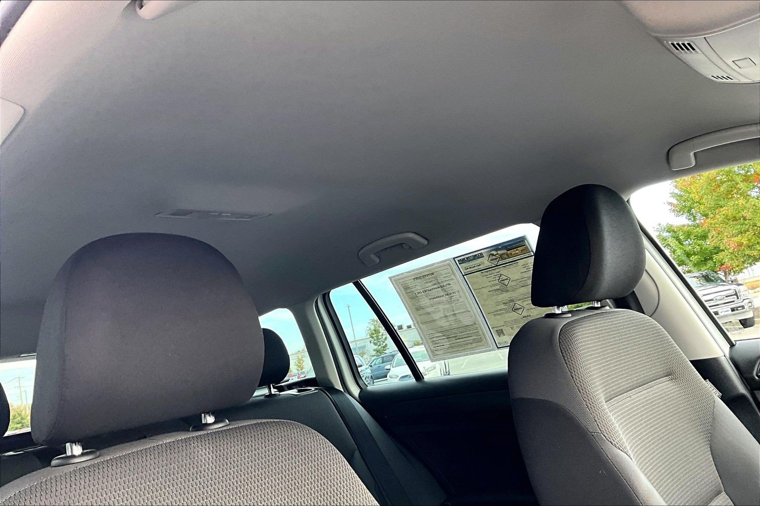 Used 2018 Volkswagen Golf S FWD image 27
