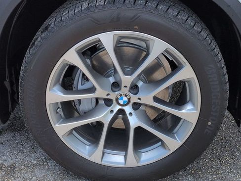 New 2026 BMW X5 xDrive40i w/ Premium Package AWD/4WD image 11