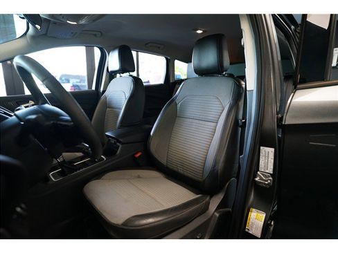 Used 2017 Ford Escape SE w/ Equipment Group 201A image 11