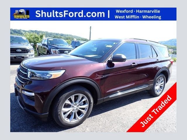 Certified 2023 Ford Explorer XLT w/ Equipment Group 202A AWD/4WD image 1