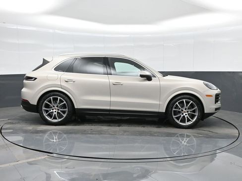 New 2026 Porsche Cayenne image 10