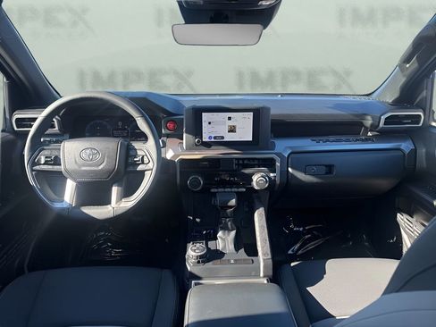 Used 2025 Toyota Tacoma TRD Off-Road image 12