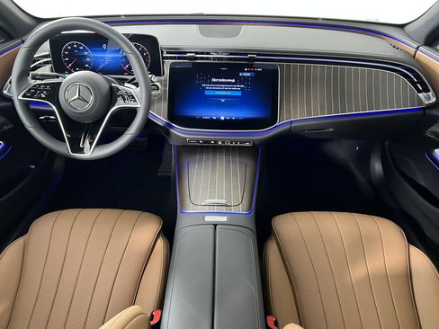 New 2026 Mercedes-Benz E 350 4MATIC Sedan image 23