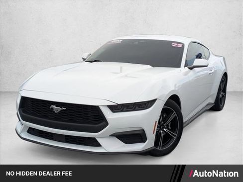 Certified 2025 Ford Mustang Coupe RWD image 1